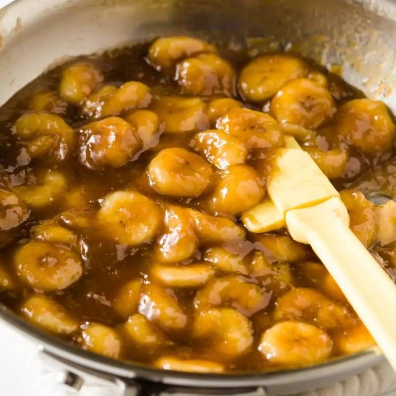 Caramelized Banana with Rum Sauce